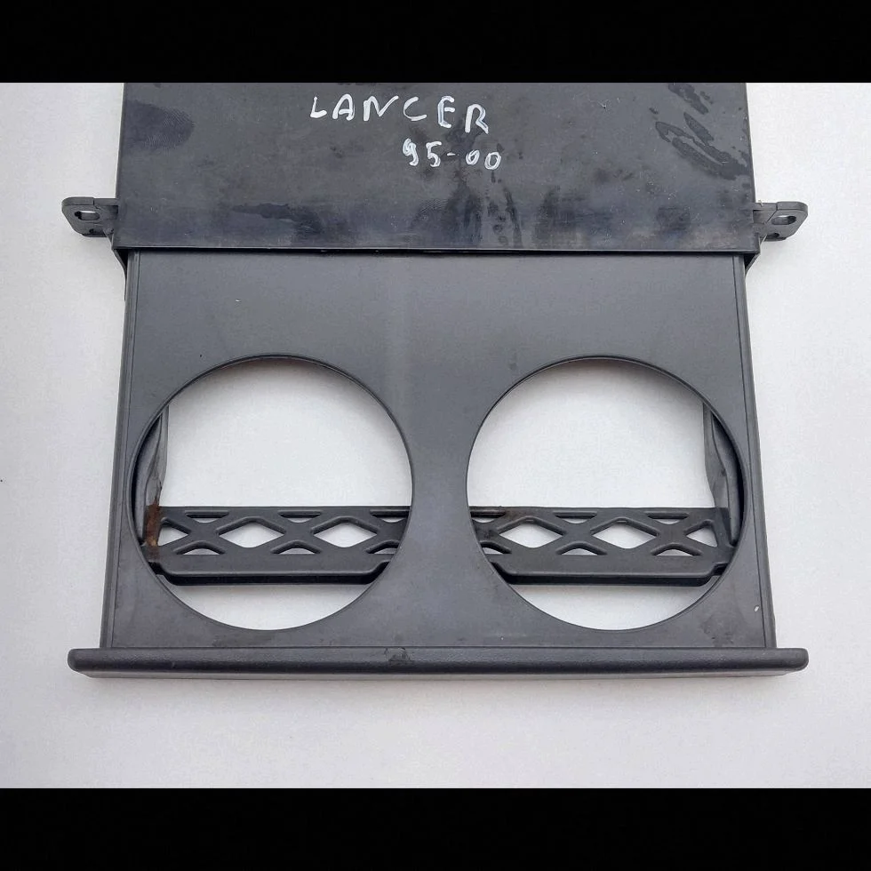 Porta-copos Mitsubishi Lancer Usado MB869860 image 5
