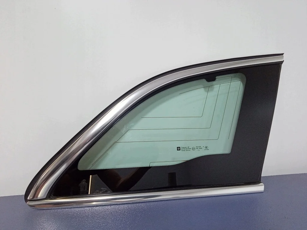 Opel Insignia A Kombi takalasi oikea
