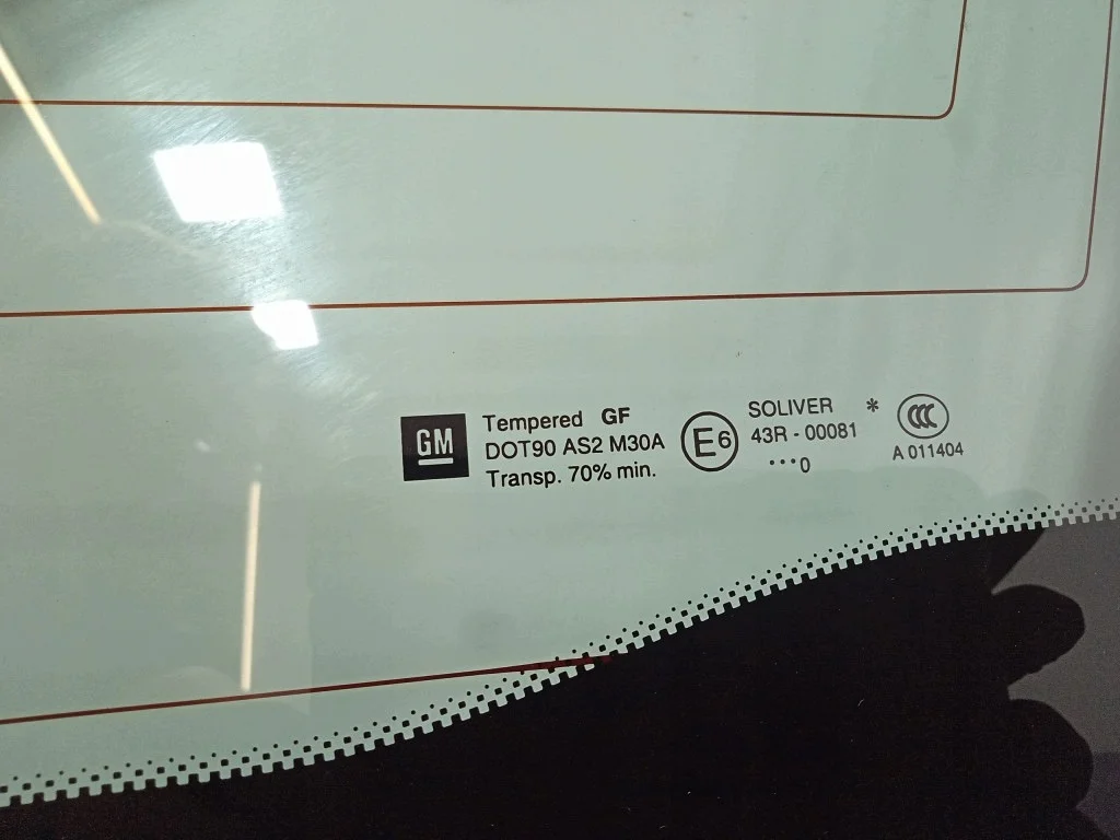 OPEL INSIGNIA A VITRE ARRIERE DROITE image 3