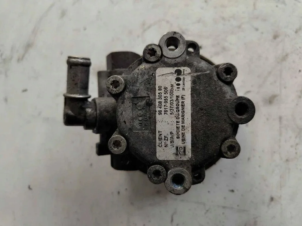 Ohjaustehostimen pumppu Citroen/Peugeot