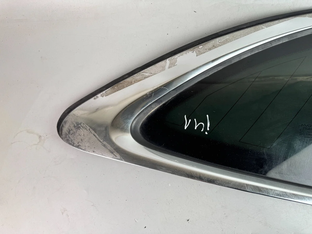 Jaguar F-Pace Rear Right Side Window DLK50596 image 4