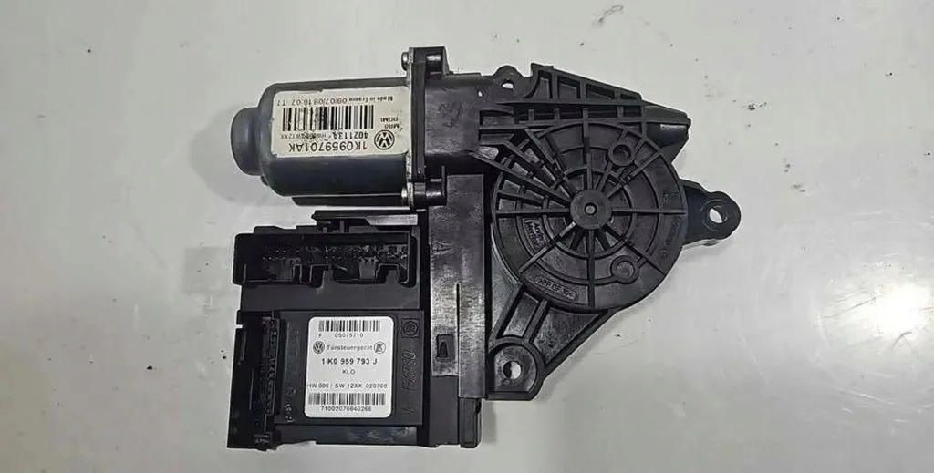 Motor do Vidro Elétrico VW Skoda 1K0959701AK