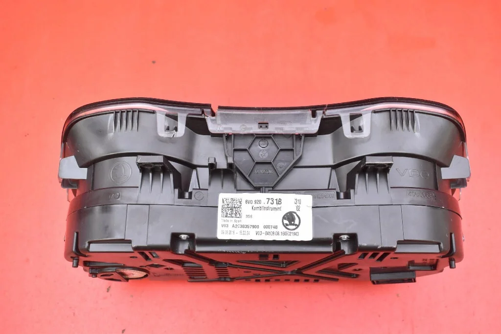 Kombiinstrument Skoda Fabia III 6V0920731B gebraucht image 7
