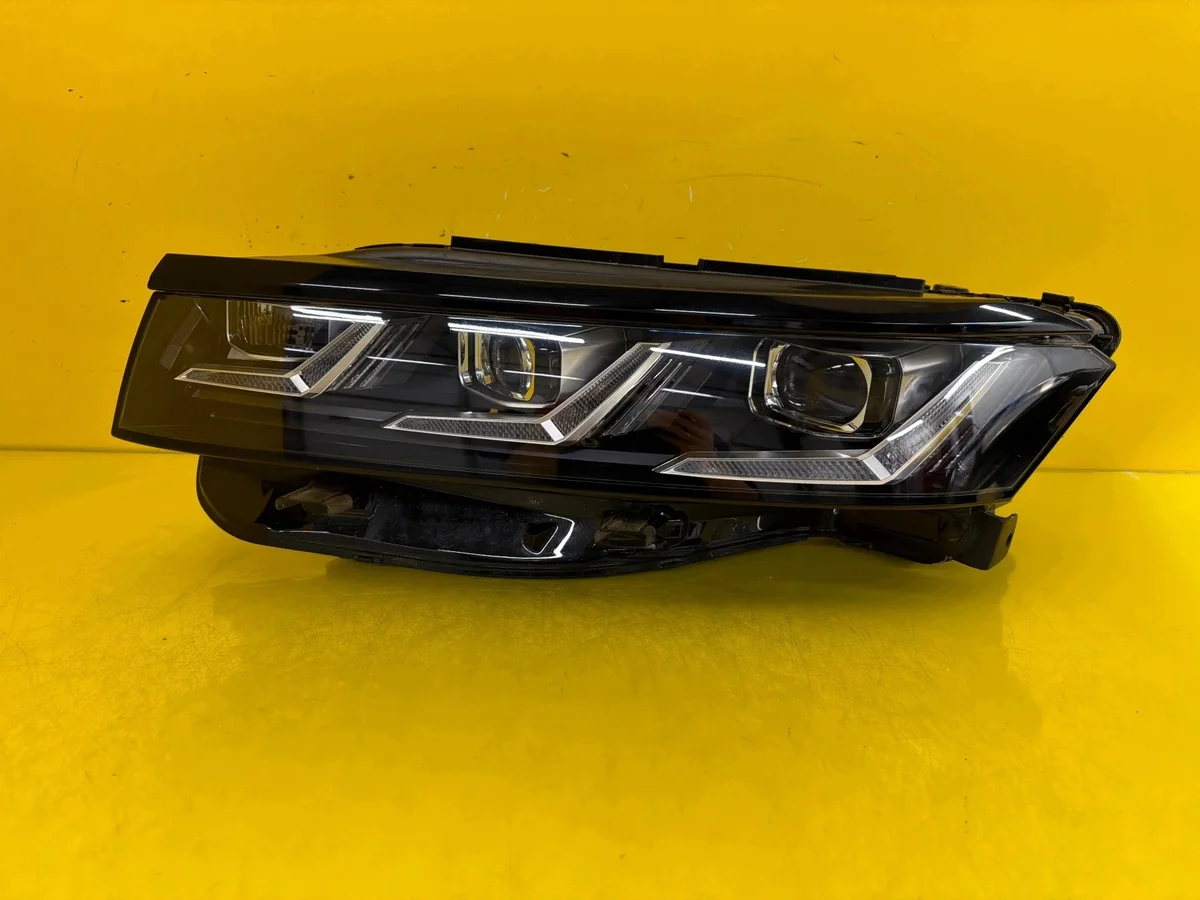 Koplamp Links VW Touareg III IQ Light LED