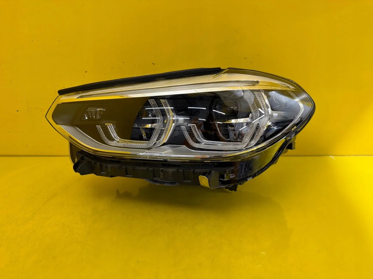 BMW X3 X4 G01 LED-ajovalo vasen 8739653-01