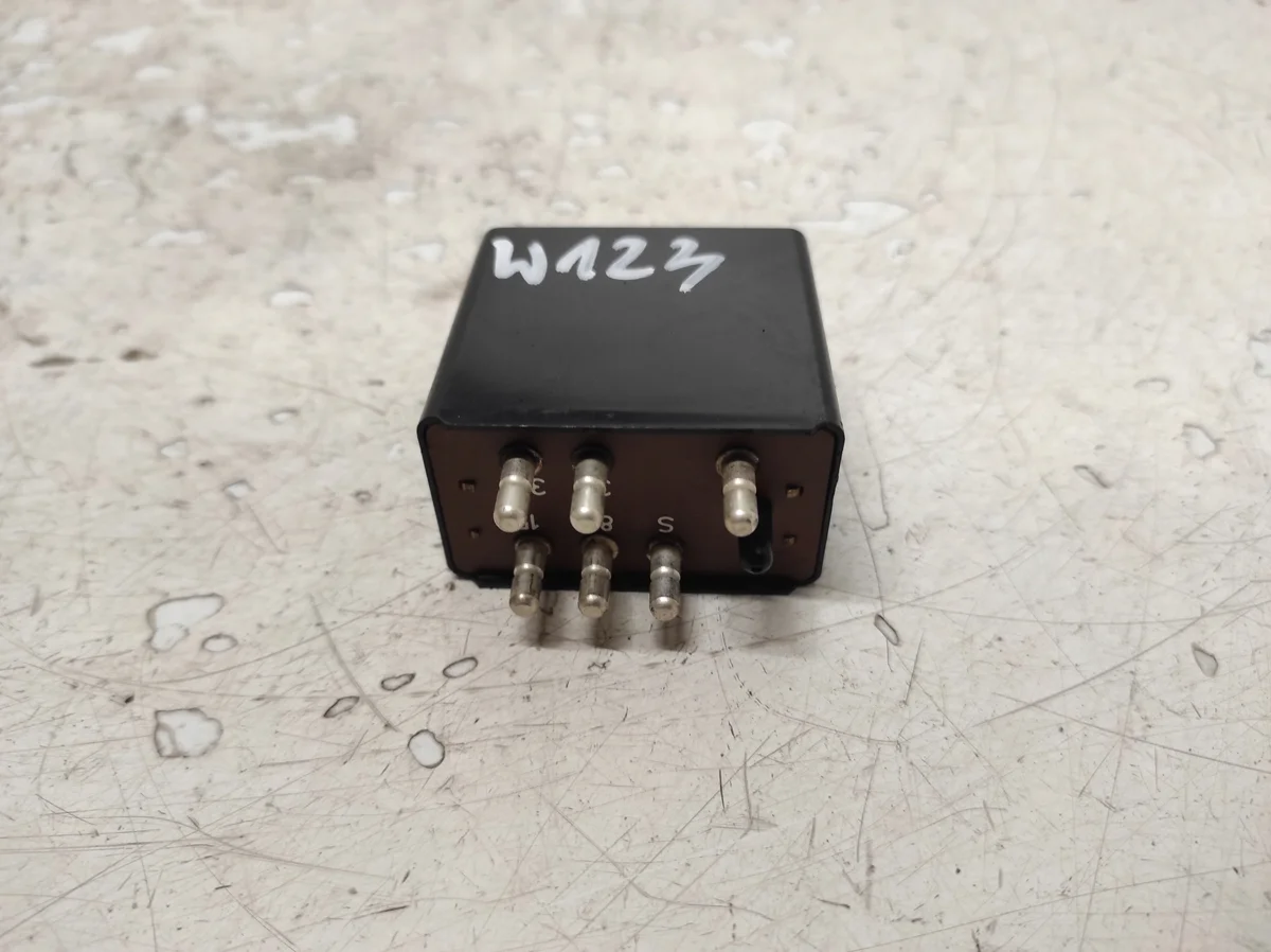 Módulo de Sinalização Mercedes W123 W126 image 3