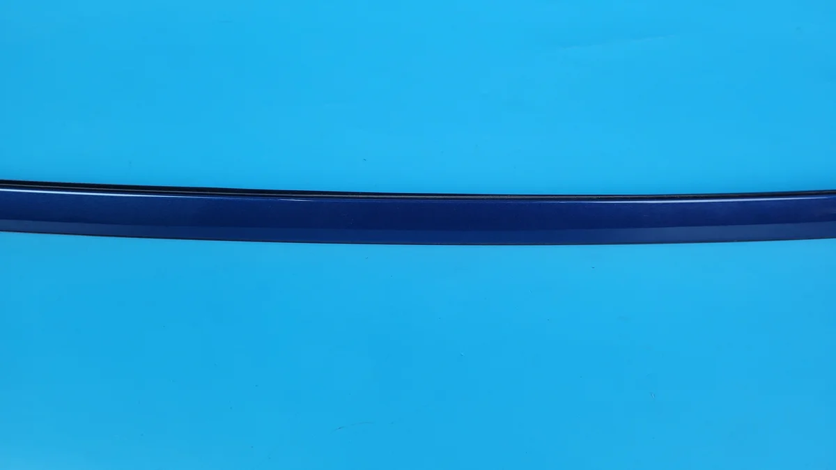 BMW 2' F44 Gran Coupe Dachleiste Links image 3