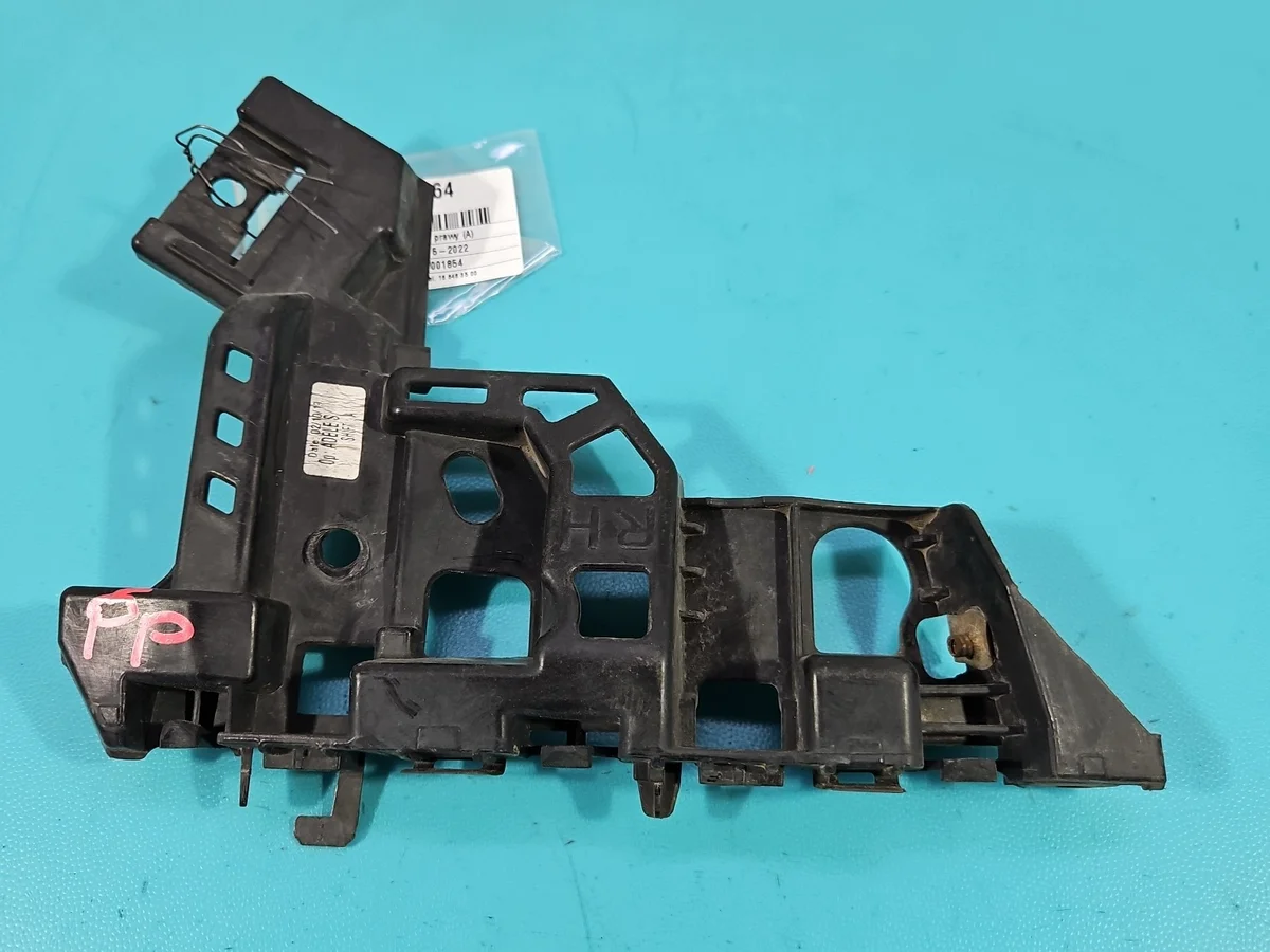 Soporte Parachoques Opel Astra V K Derecho Usado
