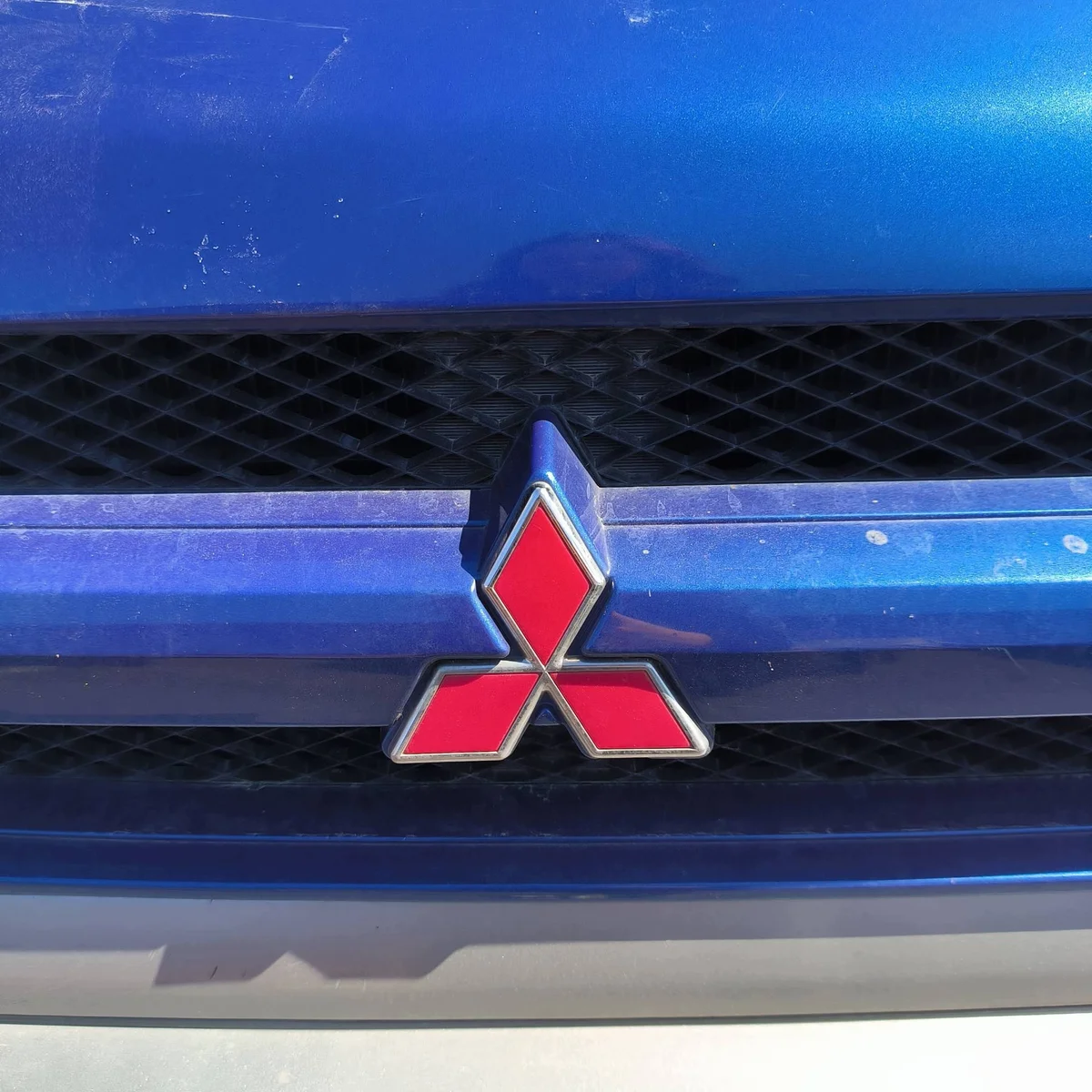 Mitsubishi Pajero Pinin etusäleikkö image 4