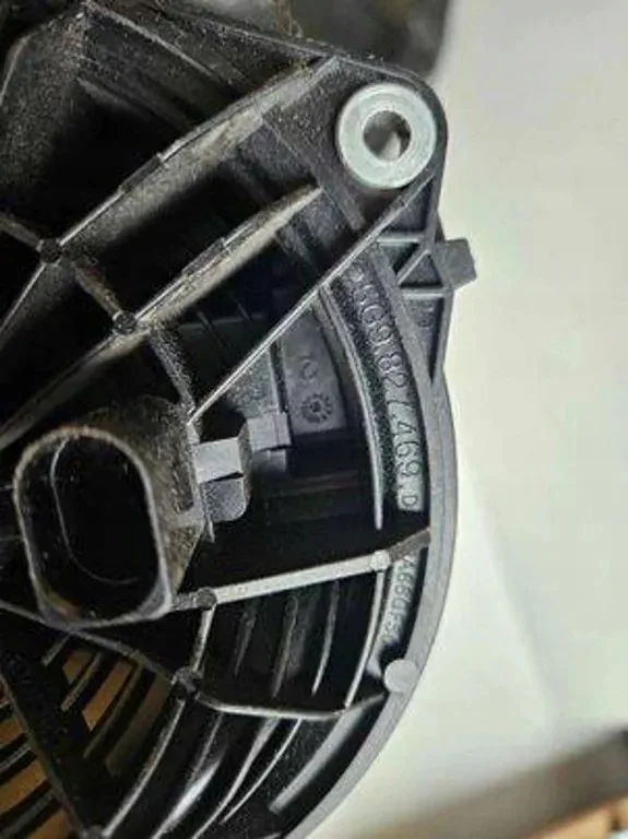 Volkswagen 5G6827469 Handtag baklucka image 3