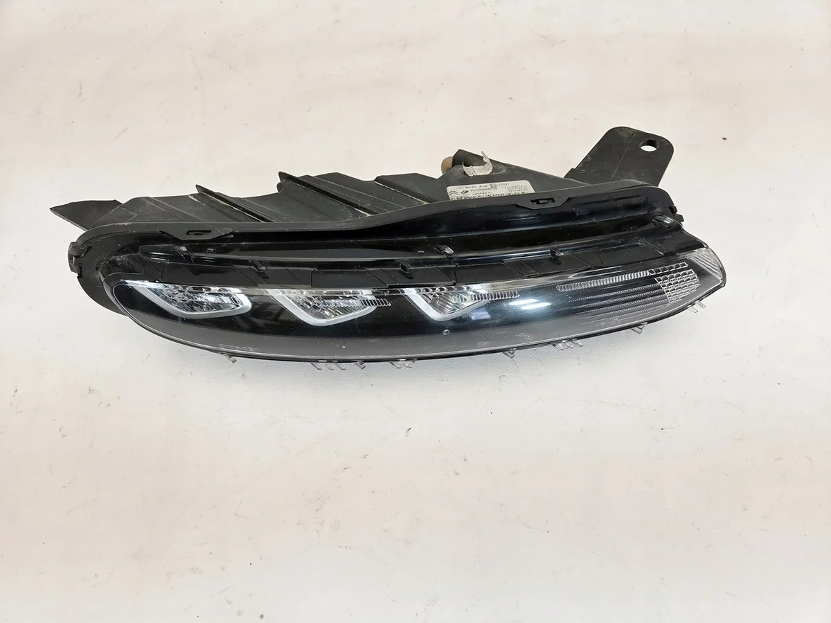 LED-ajovalo oikea Citroen C3 III 9823312980