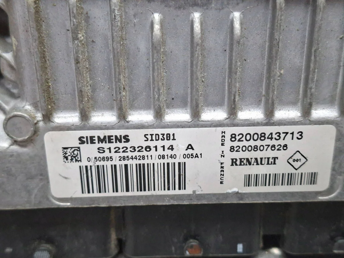 Calculateur moteur Renault Megane II 1.5 DCI