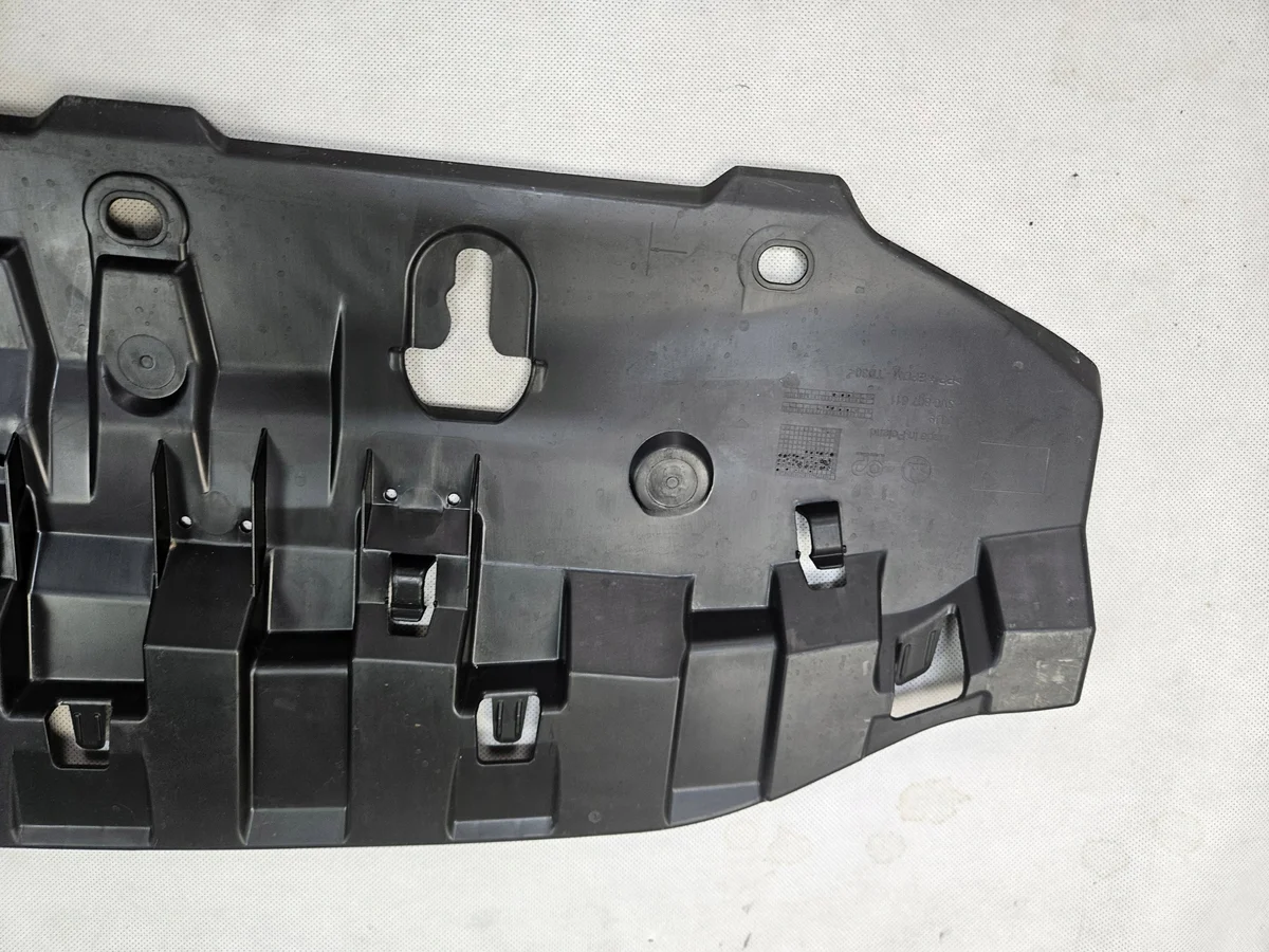 Spoiler sottoscocca Skoda Superb 3 3V0 image 6