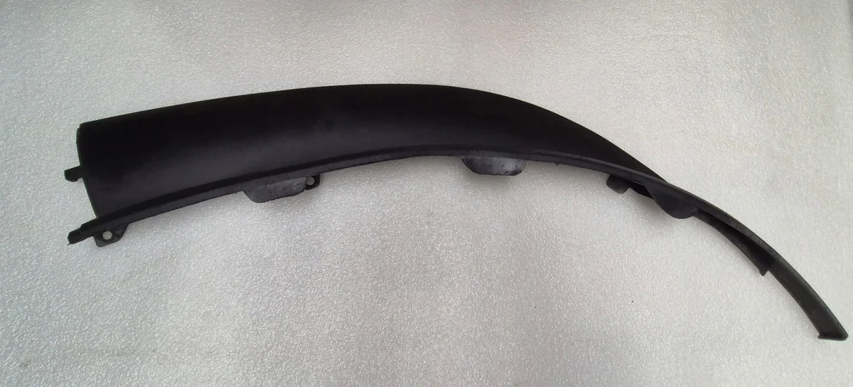 Spoiler avant gauche Opel Astra J IV 13264406