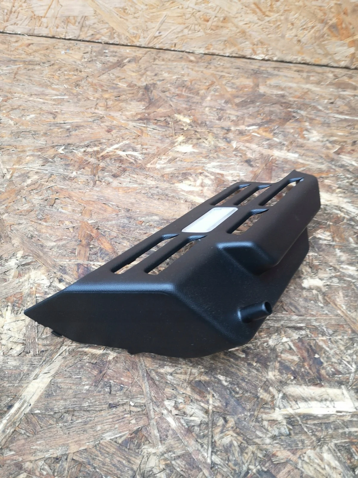 Peugeot 208 II Soporte Maletero 98233028ZD
