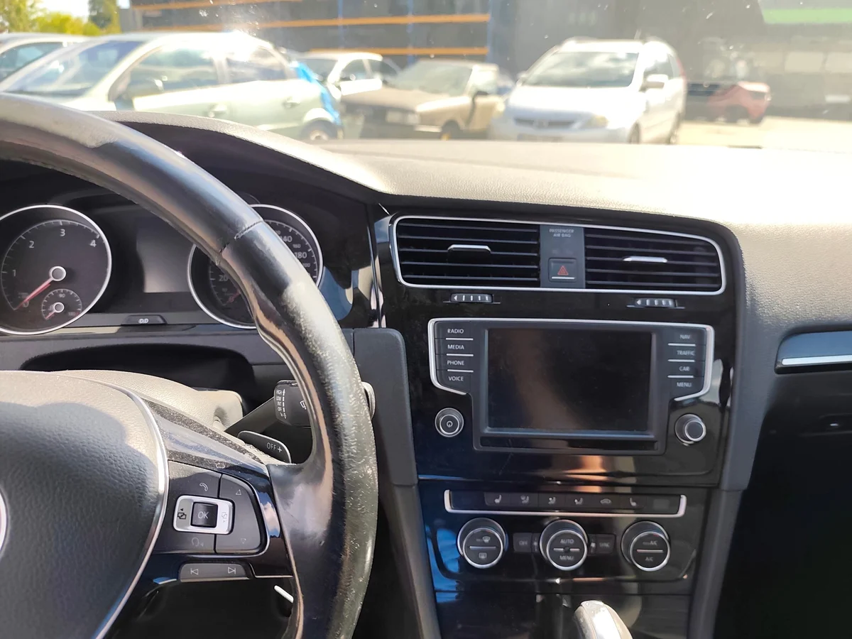 VW Golf VII Armaturenbrett Airbag Einheit image 5