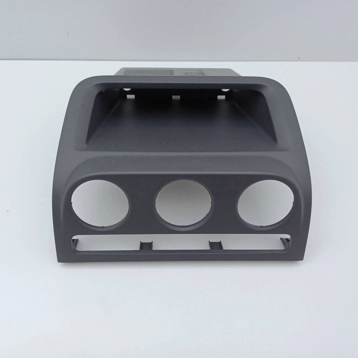 Ram för radio VW Golf V Plus image 3