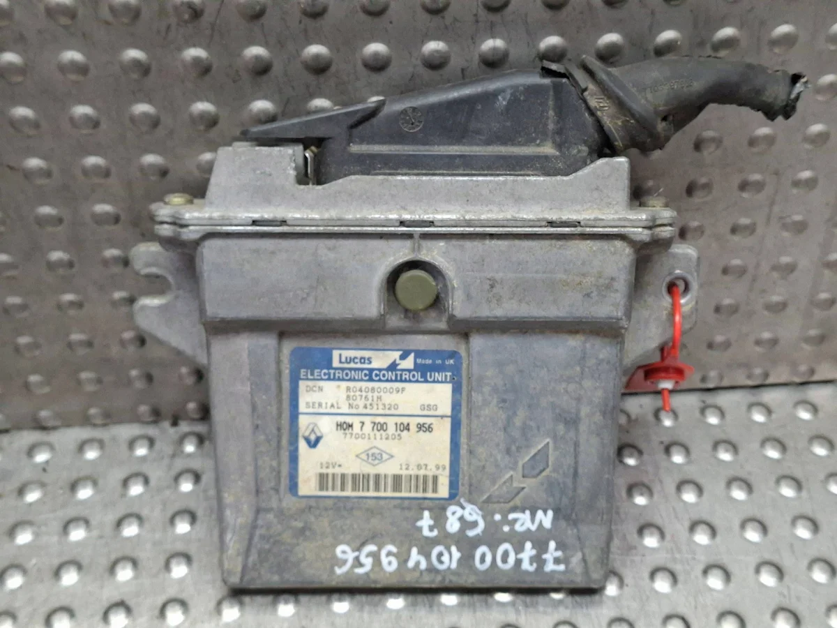Calculateur Moteur Renault 1.9 D R04080009F