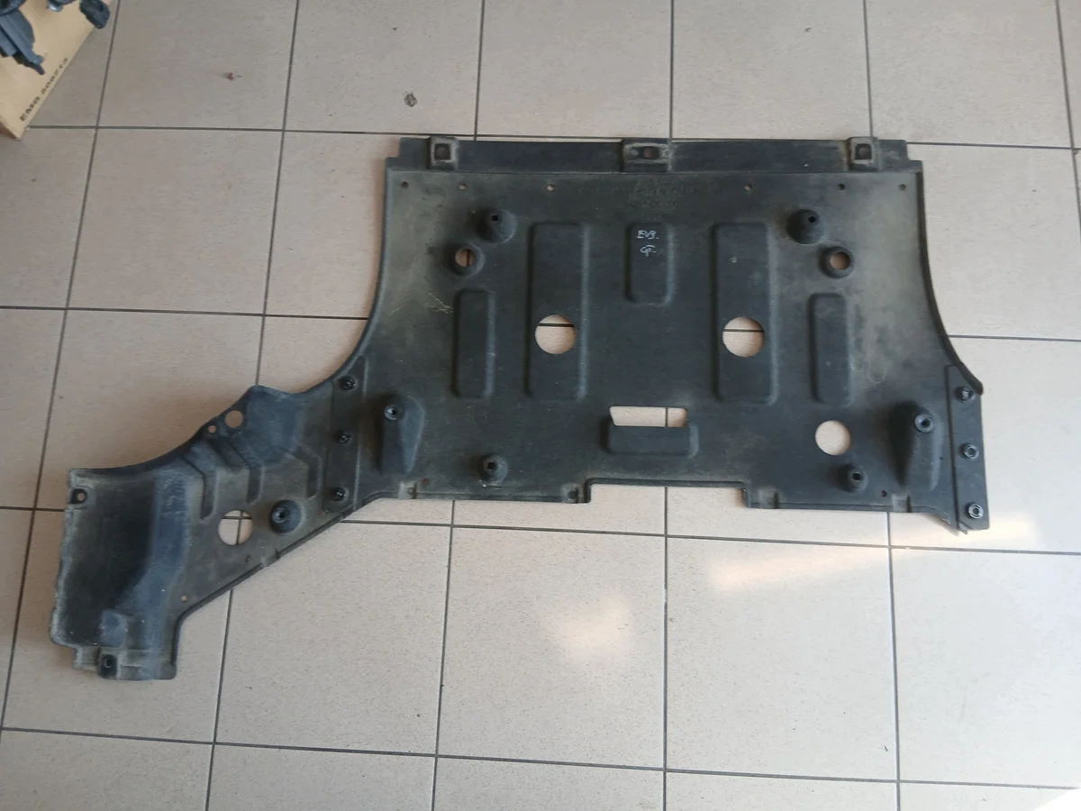 Skyddsplåt Kia EV9 2023-26 GT