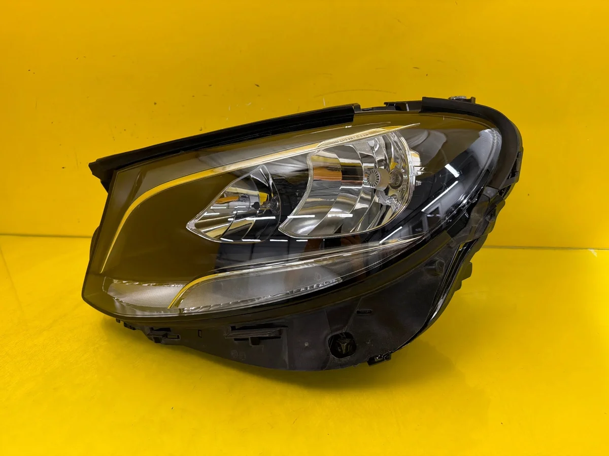 Farol Esquerdo Mercedes Classe E W213 H7 image 3