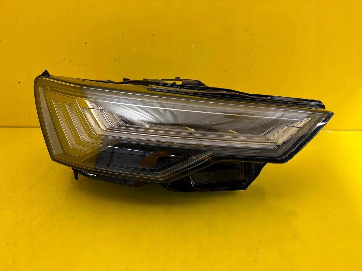 Right Headlight Audi A6 C8 4K0941036