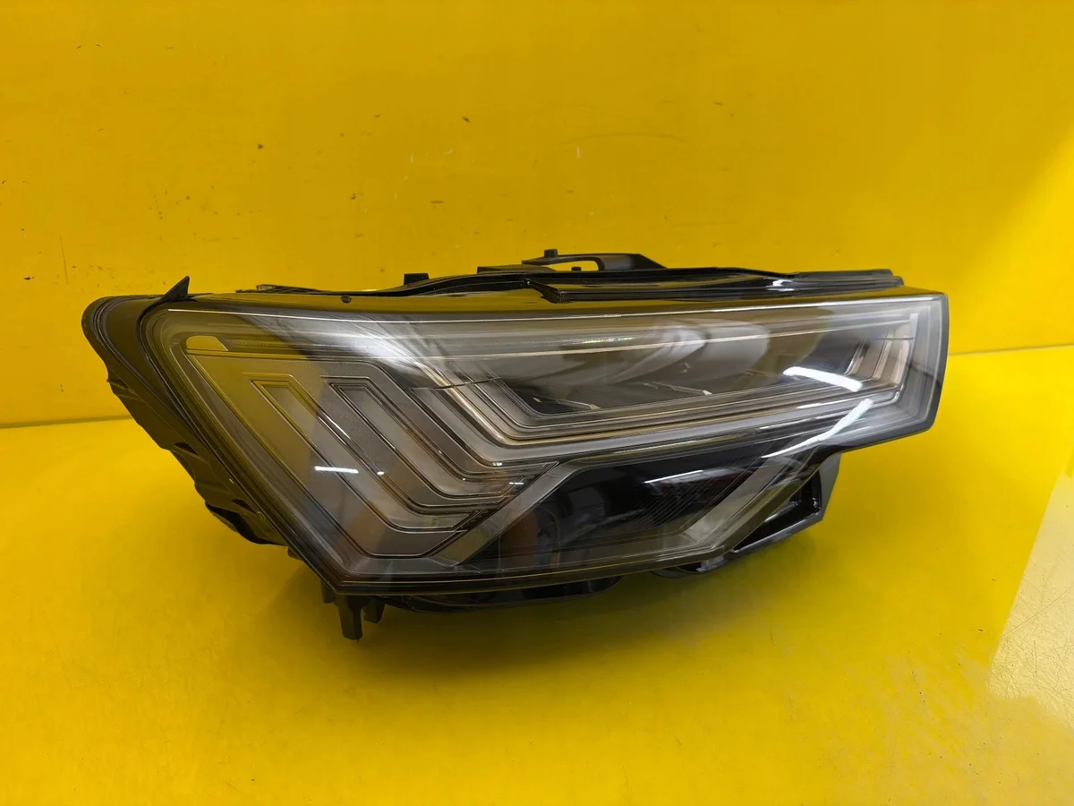 Right Headlight Audi A6 C8 4K0941036 image 3