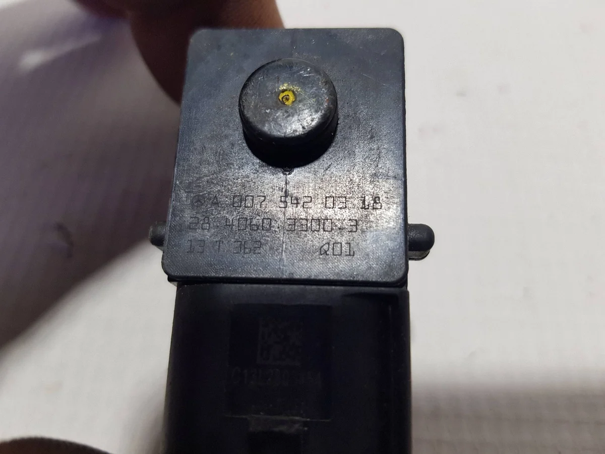 Sensor Presión Servo Mercedes C W204 Coupe Usado image 4