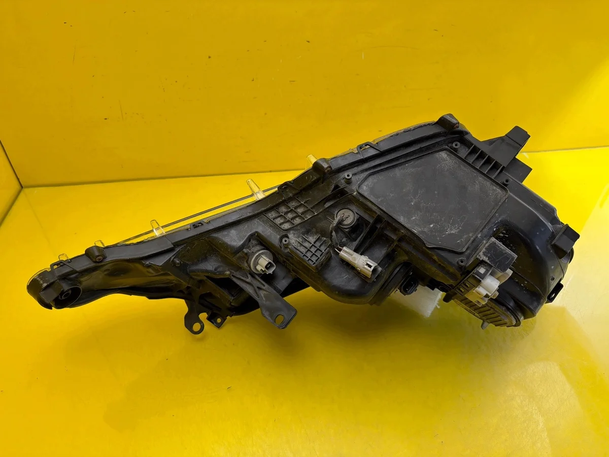 Linke Scheinwerfer Toyota RAV4 IV III 2013-2015 image 9