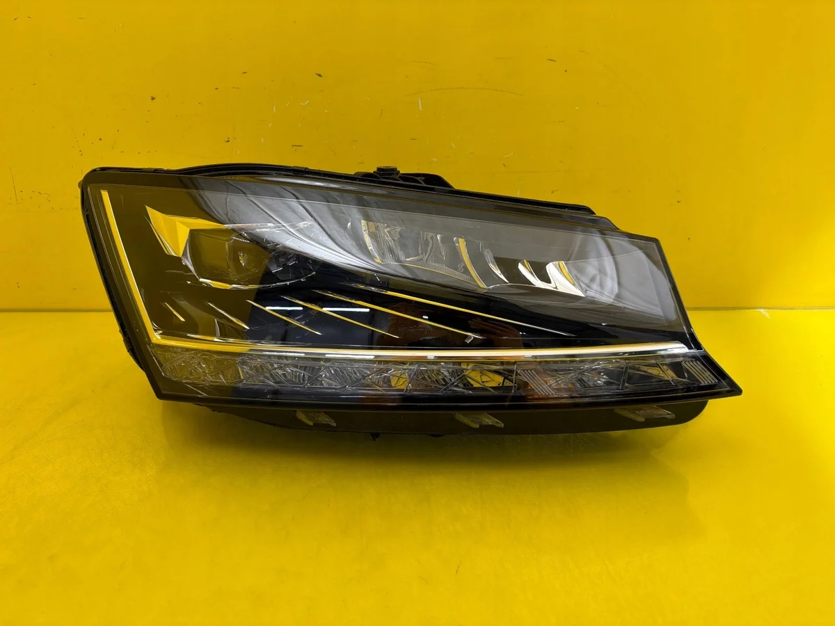 Lampada Destra Skoda Fabia III Lift 18- Full LED