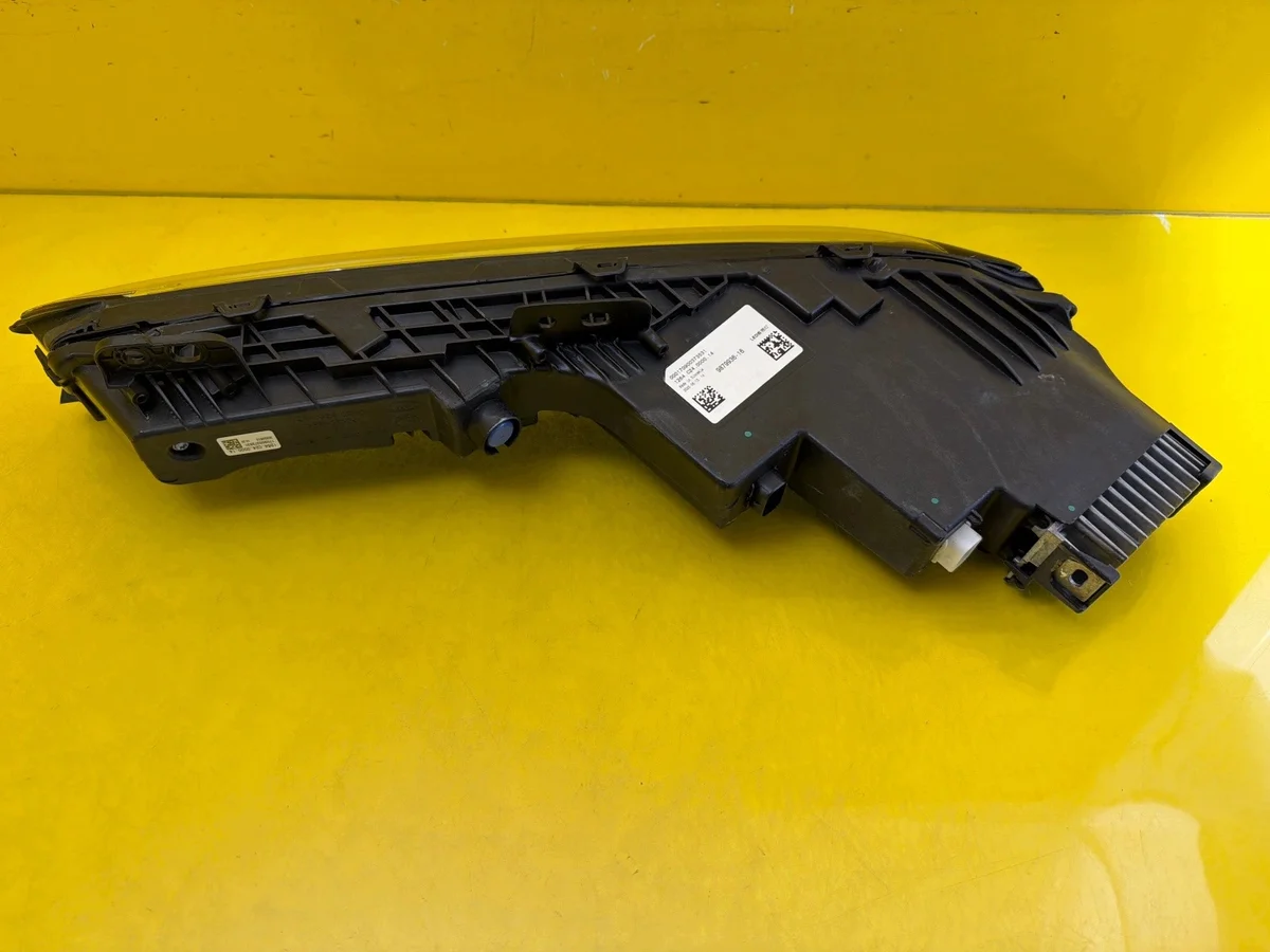 Rechter Koplamp BMW 7 G70 Full LED image 4