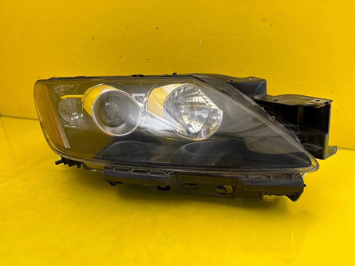 Left Xenon Headlight Mazda CX7 CX-7 Used image 3