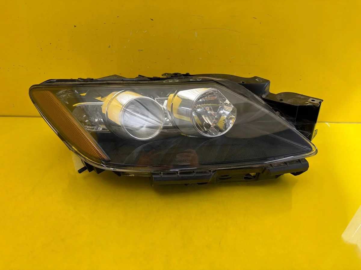 Left Xenon Headlight Mazda CX7 CX-7 Used image 4
