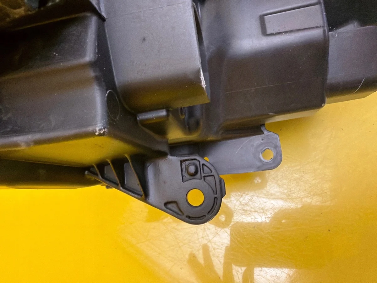 Suzuki Vitara III Headlight Left 100-7r016 image 9