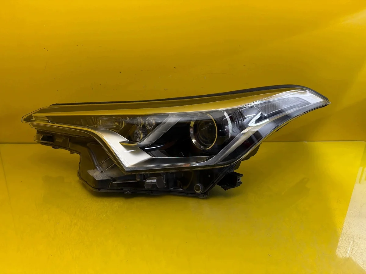 Luz Izquierda Toyota CHR C-HR I Full LED Usada