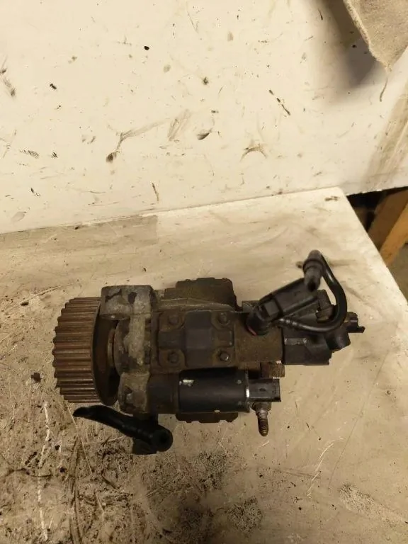 Pompe à carburant Nissan Qashqai II 1.5L Diesel