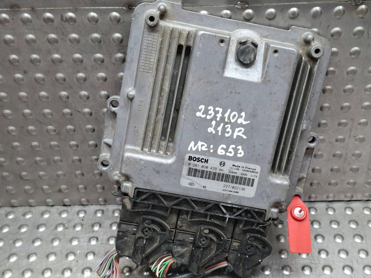 Unidade de Controle Motor Dacia 1.5 DCI S26279653