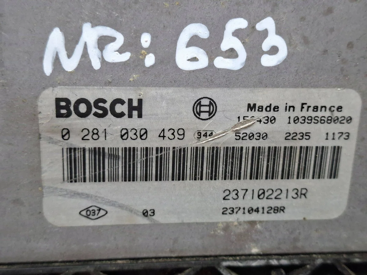 Engine Control Unit 0281030439 237104128R