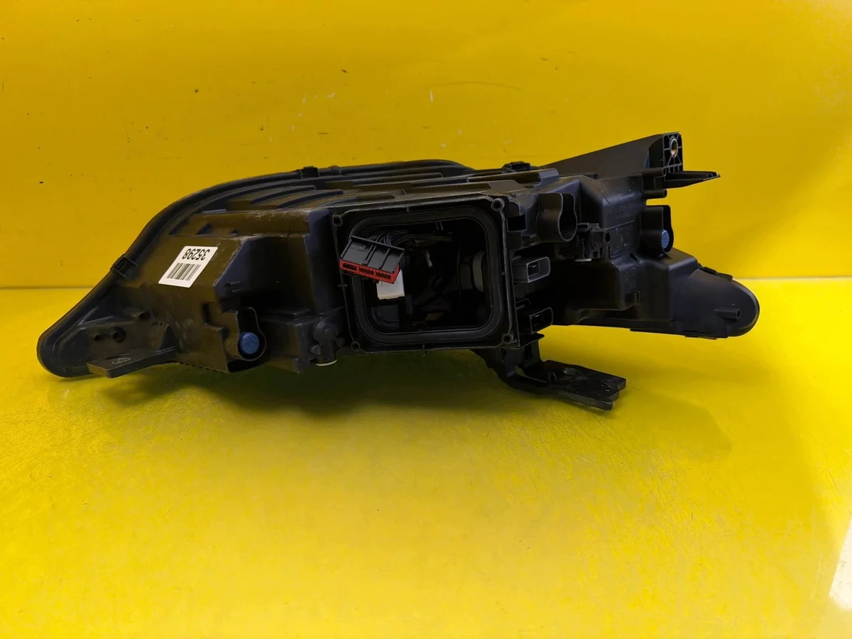 Linke Frontleuchte DS4 II Full LED 2021- image 10