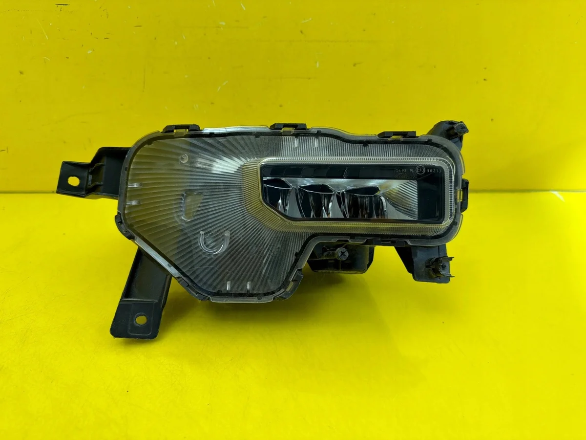KIA NIRO II 16-22 Faro Derecho Usado 92202-AT