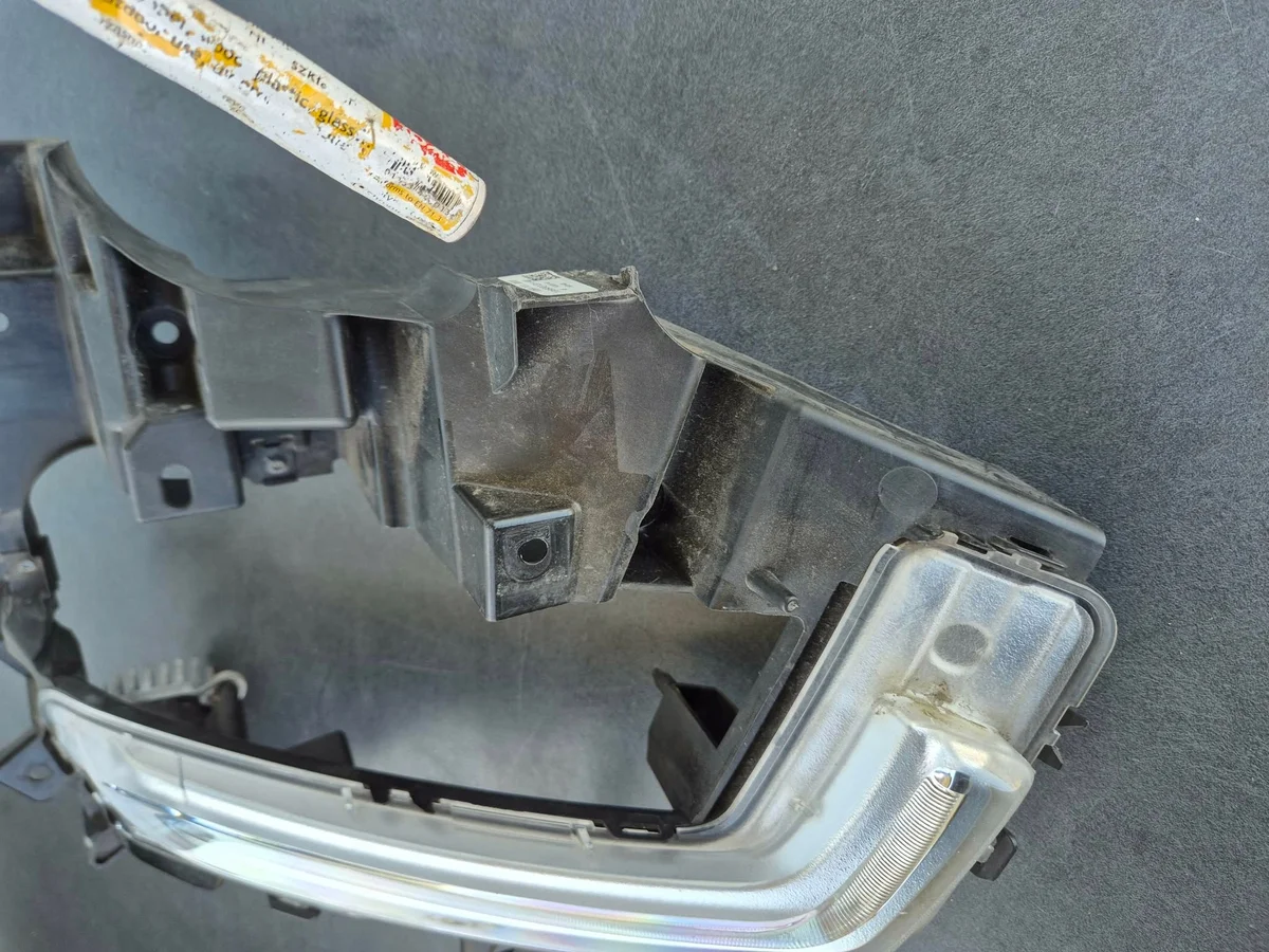 DRL LED Esquerdo Ford Mondeo MK5 DS7J-13D273-AD image 4