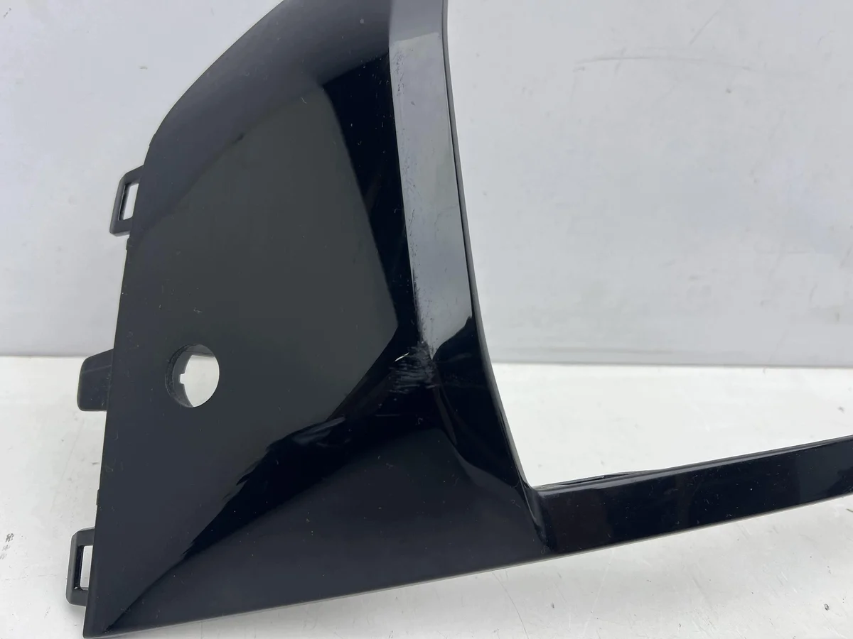 Polestar 4 Stoßfängerleiste Links Hinten Gebraucht image 3
