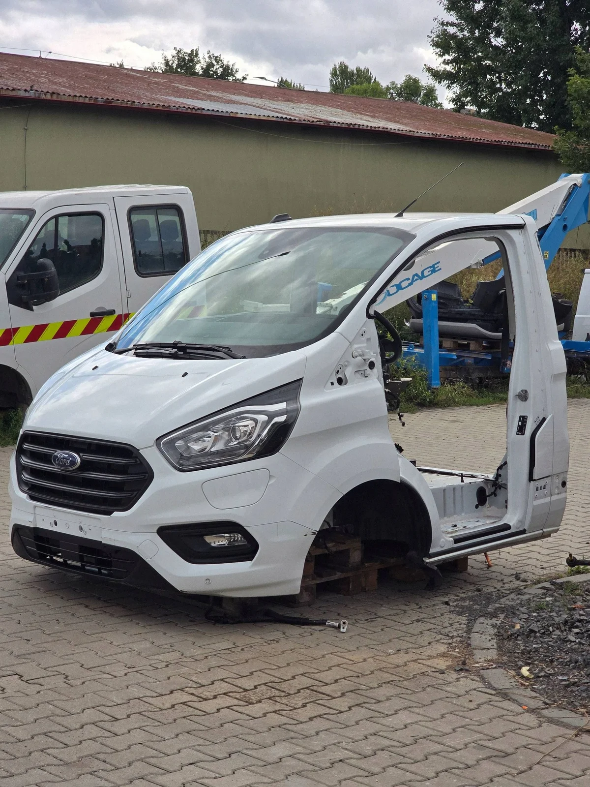 Ford Transit Custom Front End DC116 Used image 4