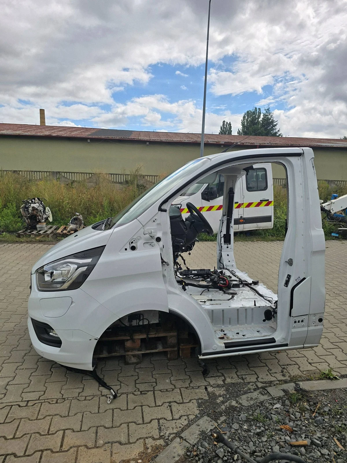 Ford Transit Custom Front End DC116 Used image 9