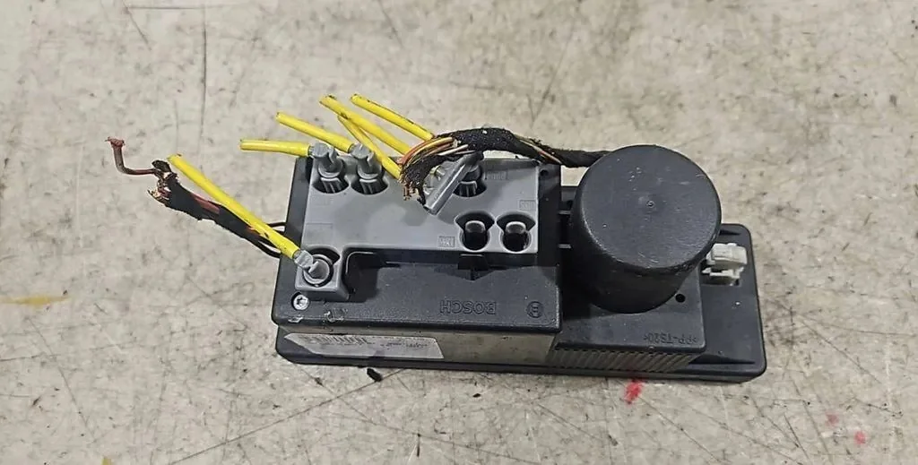Pompe à vide MERCEDES-BENZ CLK C208
