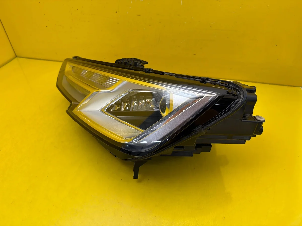 Phare Audi A4 B9 Bi-Xenon Gauche 8W0941005 image 3