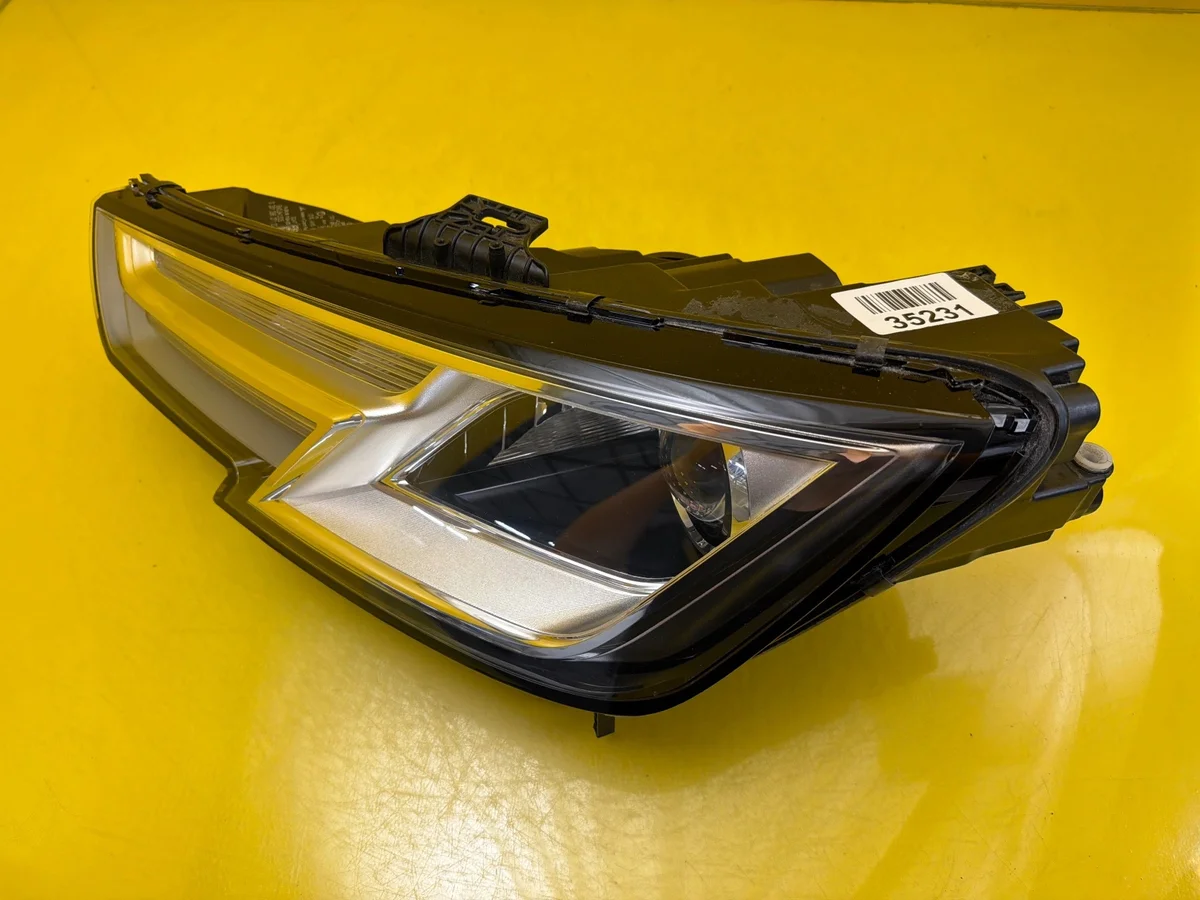 Phare Audi A4 B9 Bi-Xenon Gauche 8W0941005 image 4