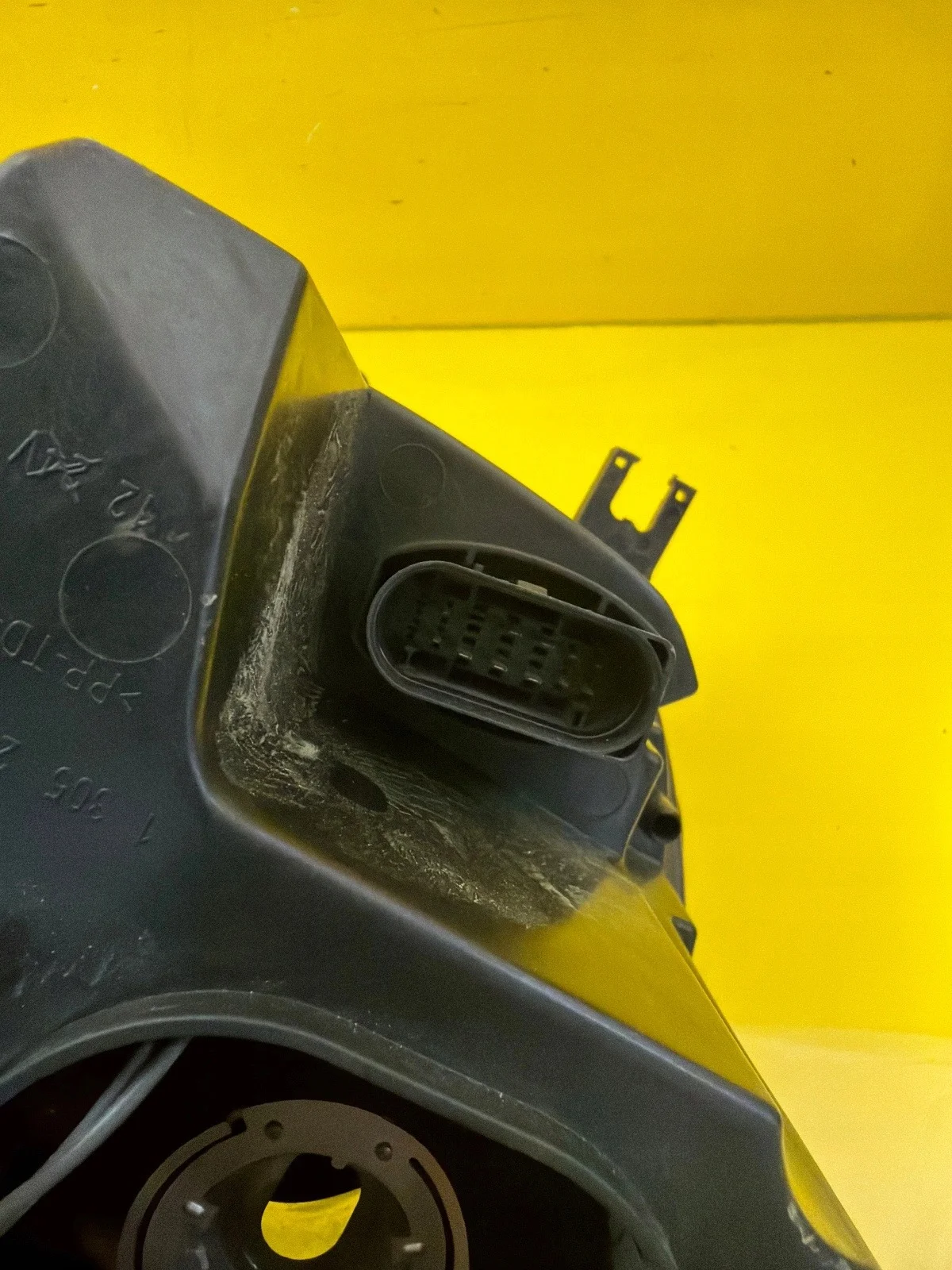 Phare Audi A4 B9 Bi-Xenon Gauche 8W0941005 image 10