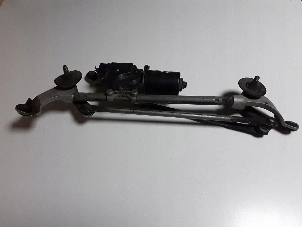 Infiniti G37 2013 Mecanismo Limpa Para-brisa OEM