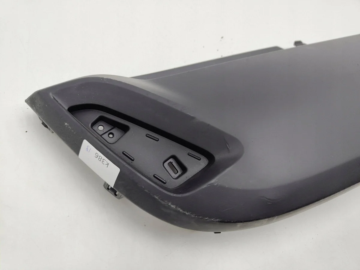 Toyota Yaris IV Spoiler Parachoques Trasero Usado