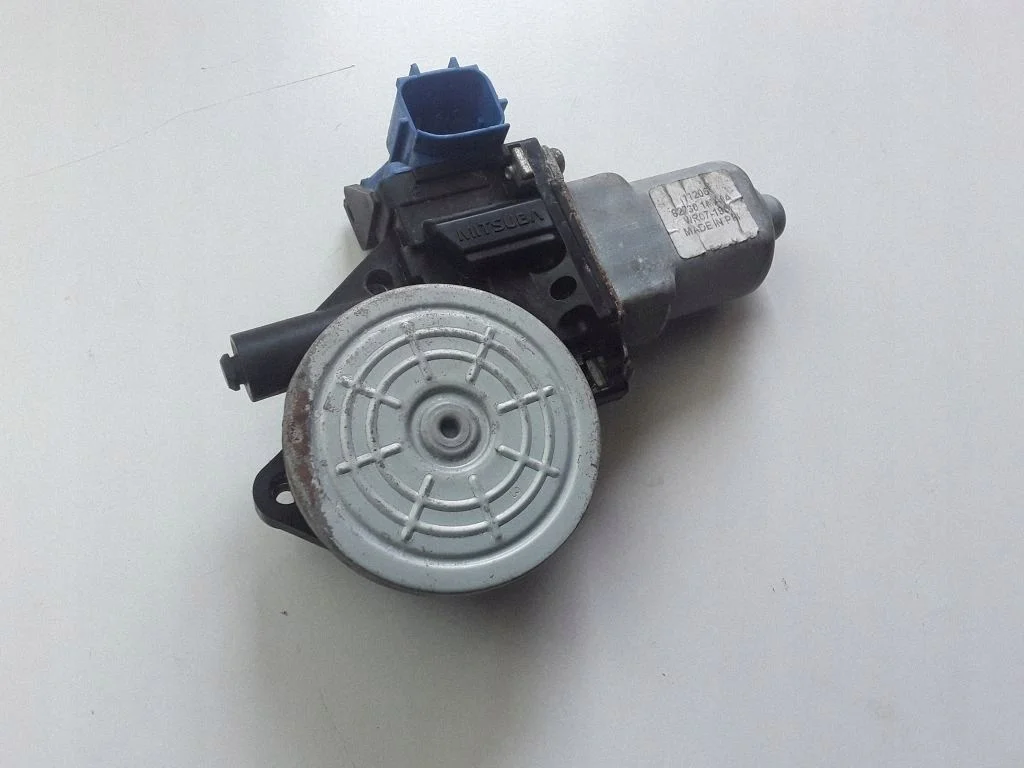 Infiniti M Y51 Achterraammotor 827301MA0A image 3